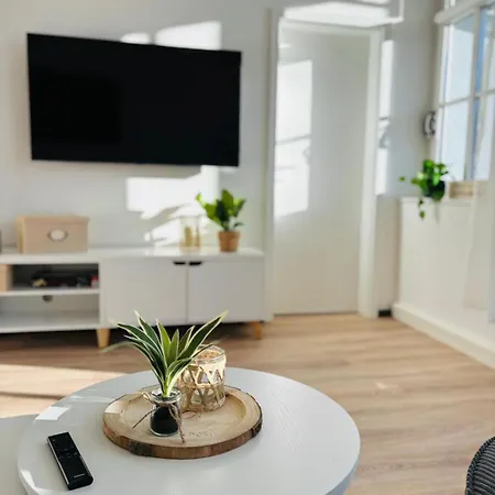 Apartament Entzueckende Im Zentrum Von Plauen