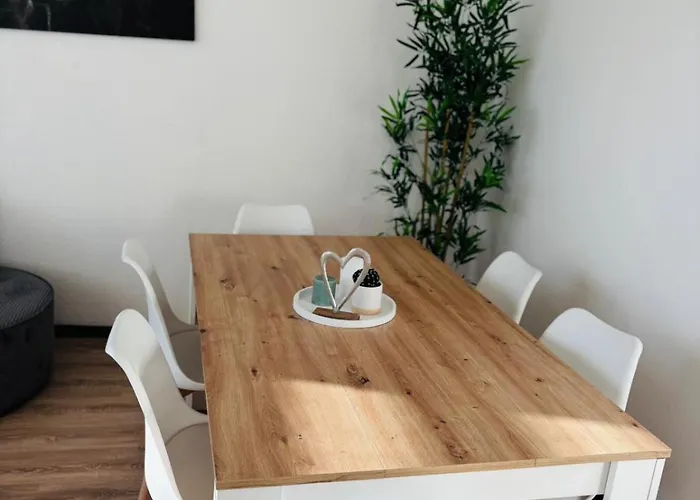 شقة Entzueckende Im Zentrum Von *