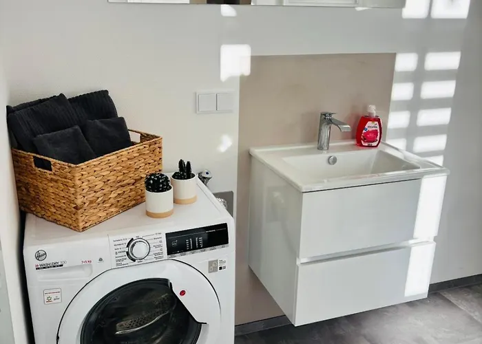 Entzueckende Im Zentrum Von بلوين